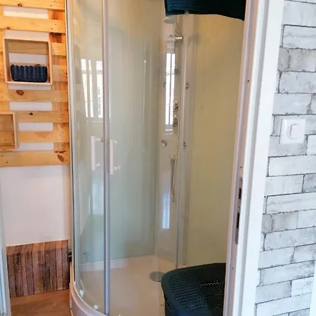 De Charme Hyper Centre *