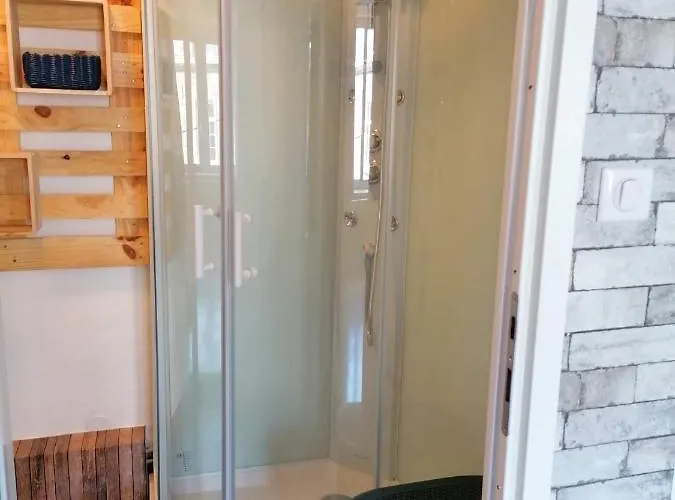 De Charme Hyper Centre *